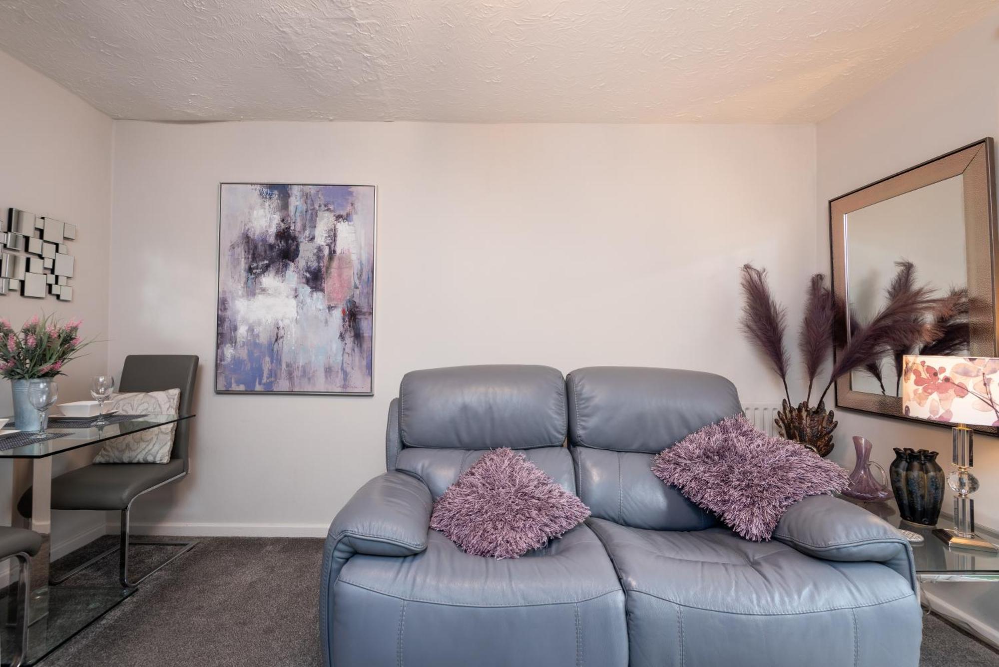 Worcester Fabulous Cherry Tree Mews Self Check In Dogs Welcome By Prior Arrangement , 2 Double Bedrooms ,Super Fast Wi-Fi, With Free Off Road Parking For 2 Vehicles Near Royal Hospital And Woodland Walks Εξωτερικό φωτογραφία