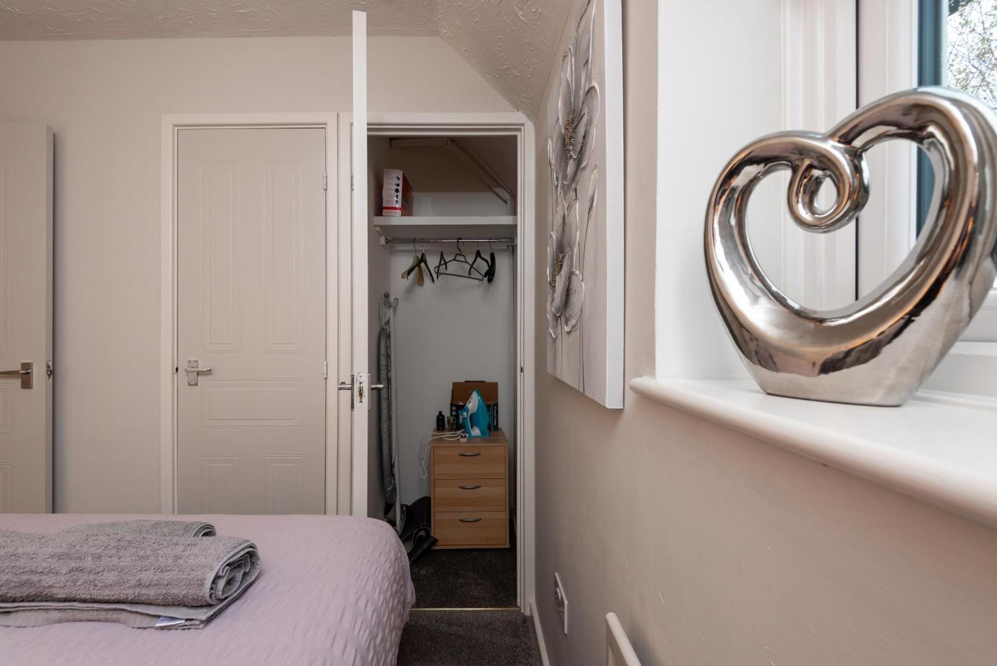 Worcester Fabulous Cherry Tree Mews Self Check In Dogs Welcome By Prior Arrangement , 2 Double Bedrooms ,Super Fast Wi-Fi, With Free Off Road Parking For 2 Vehicles Near Royal Hospital And Woodland Walks Εξωτερικό φωτογραφία