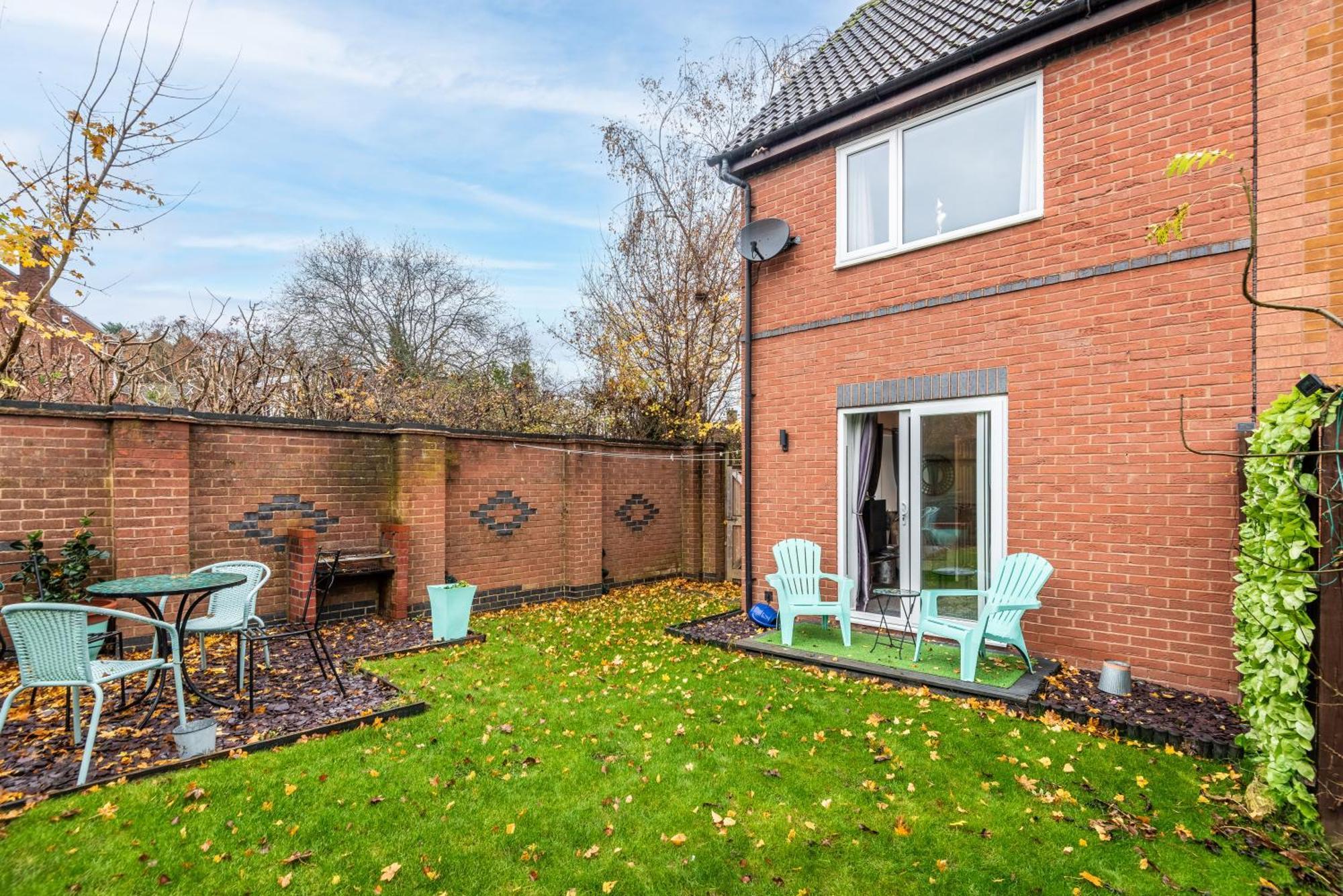 Worcester Fabulous Cherry Tree Mews Self Check In Dogs Welcome By Prior Arrangement , 2 Double Bedrooms ,Super Fast Wi-Fi, With Free Off Road Parking For 2 Vehicles Near Royal Hospital And Woodland Walks Εξωτερικό φωτογραφία